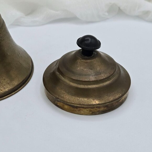 Vintage Brass Whale Oil Lamp, Tabletop Snotneus Lamp with Lid - Picture 5 of 11